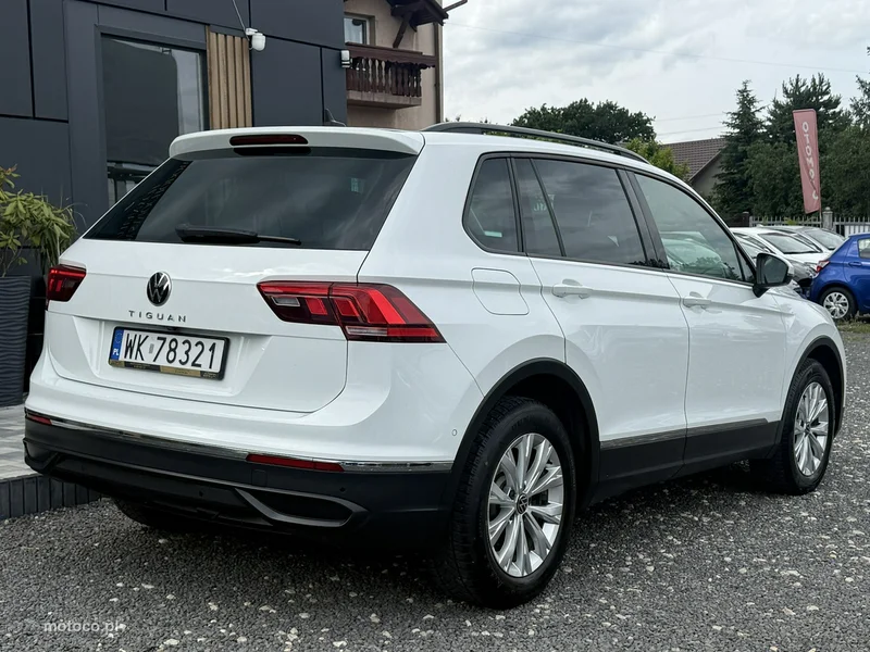 Volkswagen Tiguan AD 10