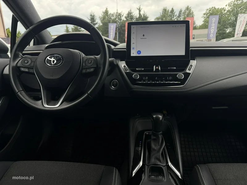 Toyota Corolla E210 15