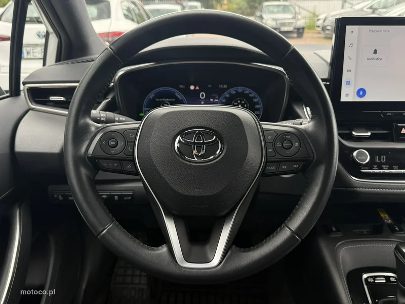 Toyota Corolla E210 16