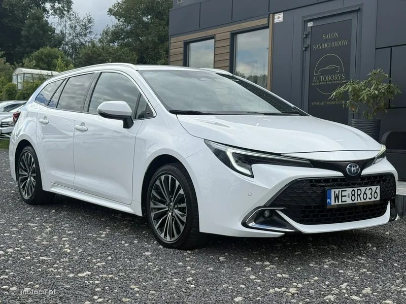 Toyota Corolla E210 3