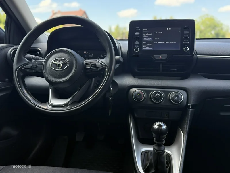Toyota Yaris XP210 14