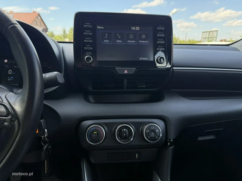 Toyota Yaris XP210 22