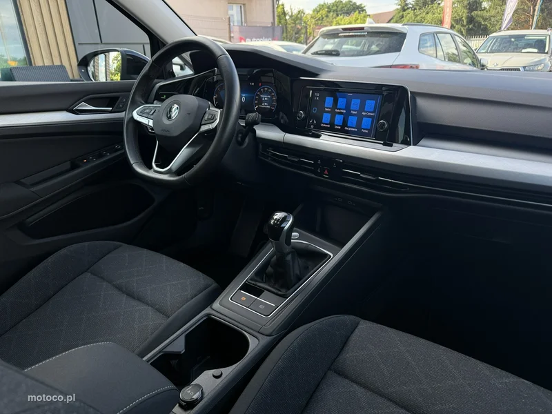 Volkswagen Golf VIII 15