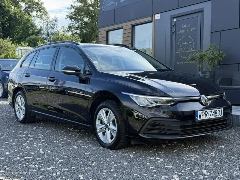Volkswagen Golf VIII 3