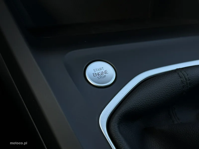 Volkswagen Golf VIII 27