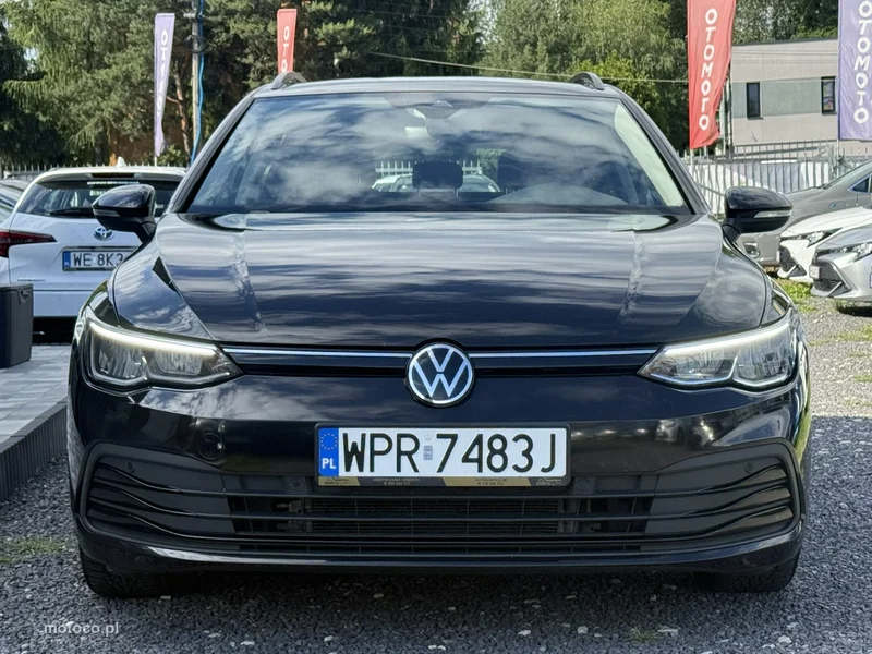 Volkswagen Golf VIII 4