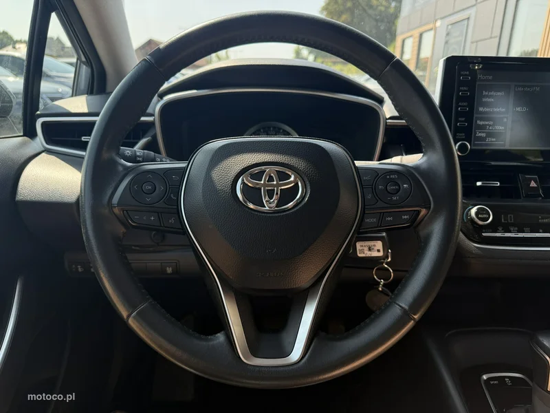Toyota Corolla E210 11