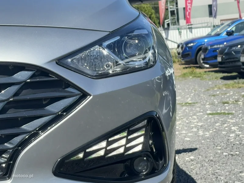 Hyundai i30 4
