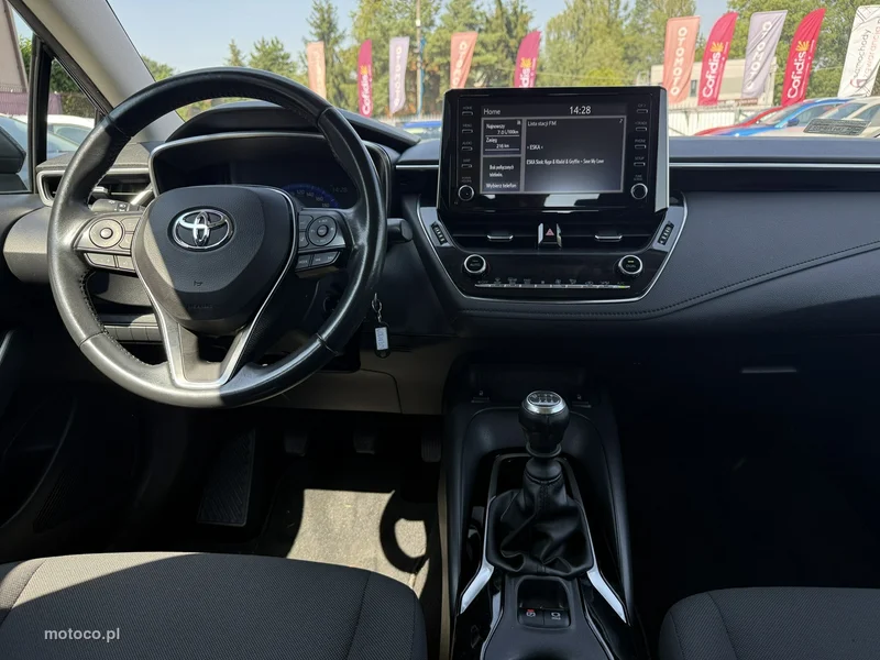 Toyota Corolla E210 14