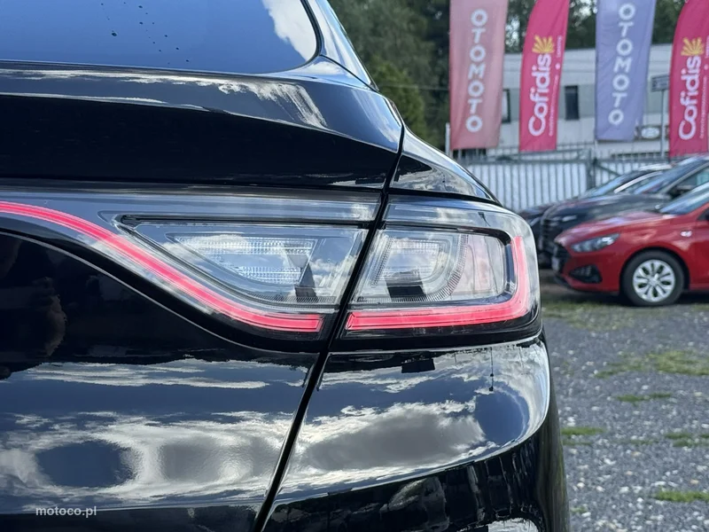 Renault Arkana 8