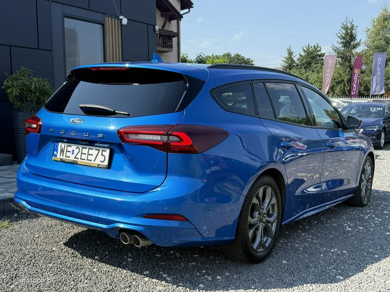 Ford Focus IV 10
