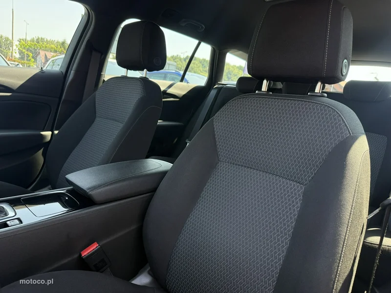 Opel Insignia B 11