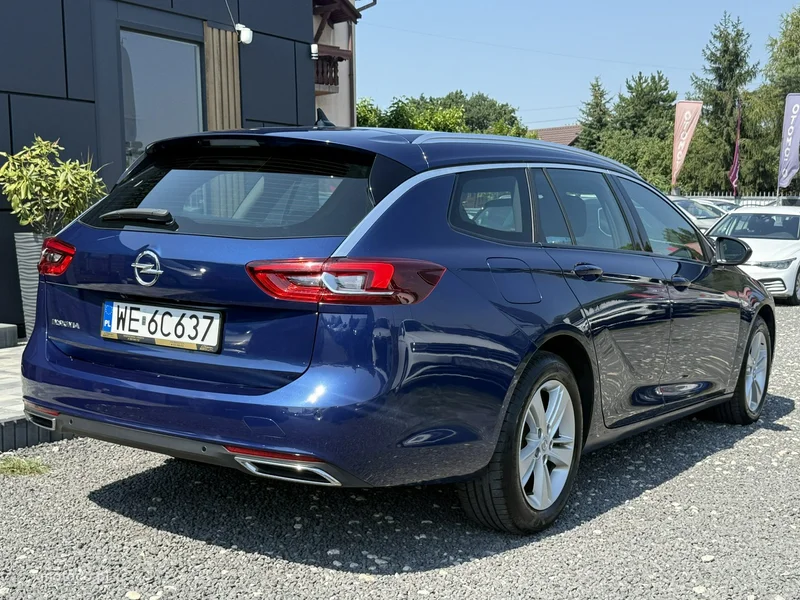 Opel Insignia B 10