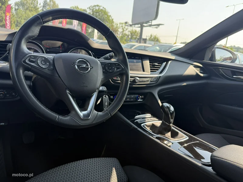 Opel Insignia B 15