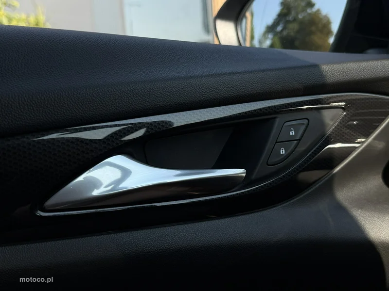 Opel Insignia B 32