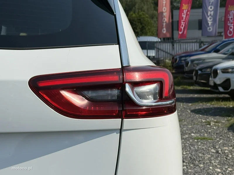 Opel Insignia B 9
