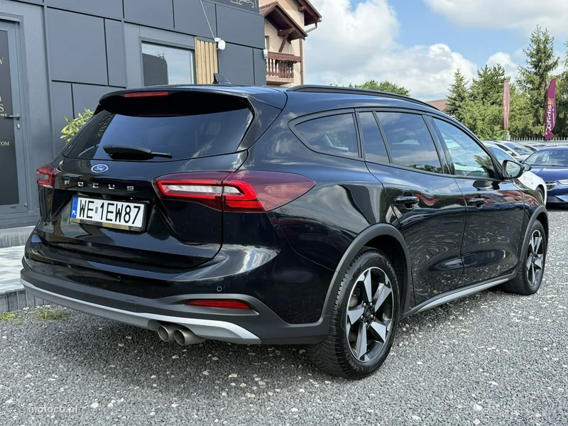 Ford Focus IV 10
