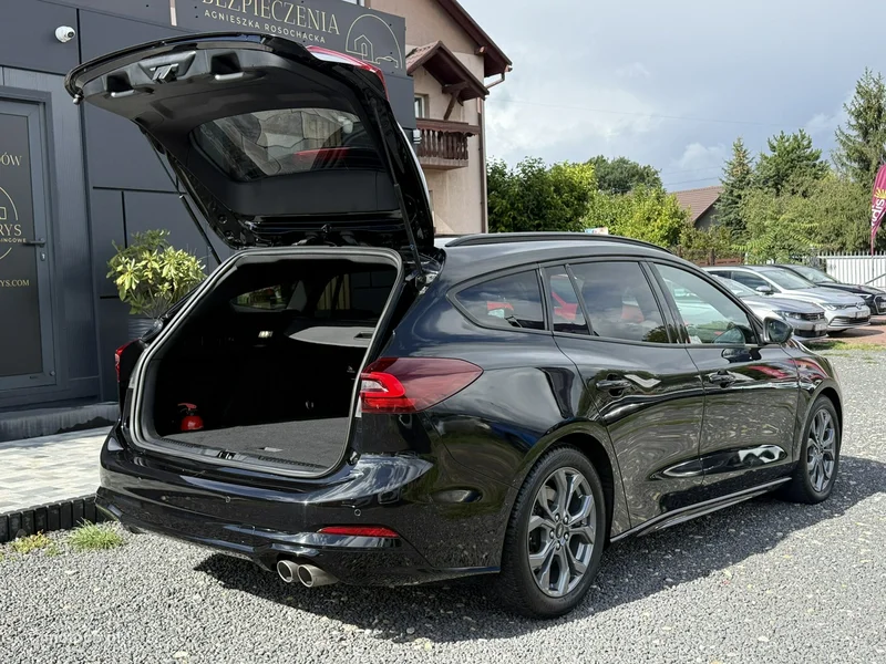 Ford Focus IV 34