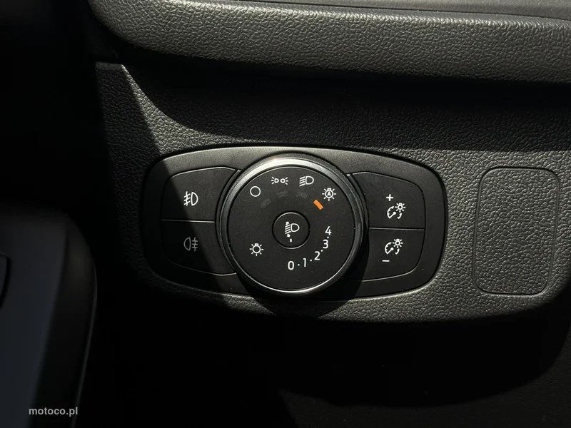 Ford Focus IV 32