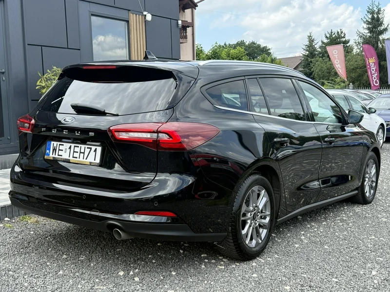 Ford Focus IV 10