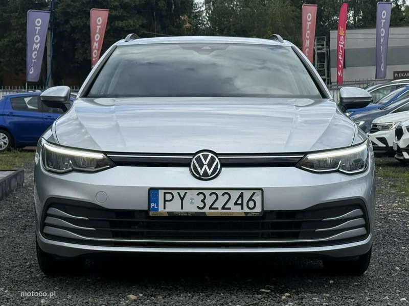 Volkswagen Golf VIII 2