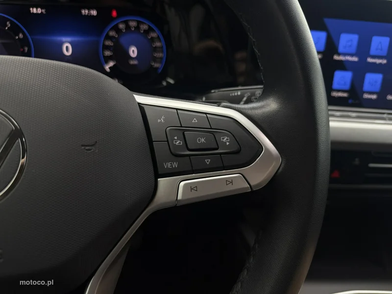 Volkswagen Golf VIII 13