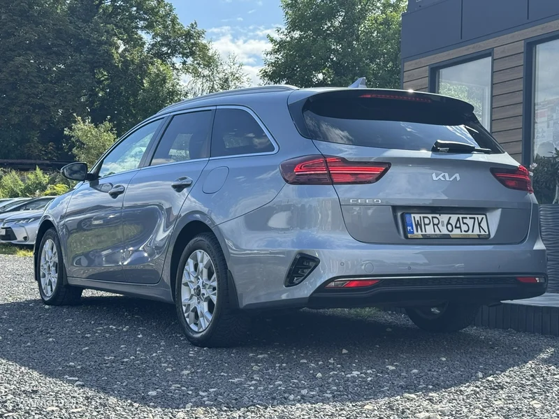 Kia Cee'd 9