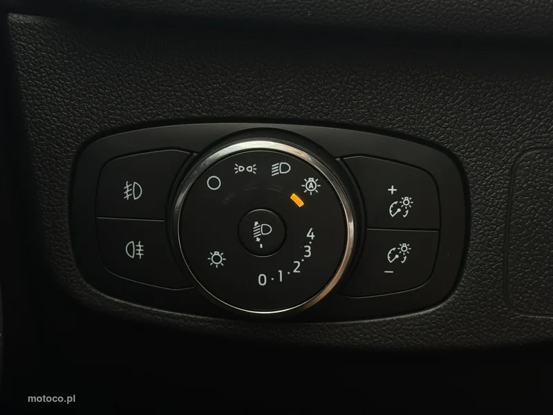 Ford Focus IV 32