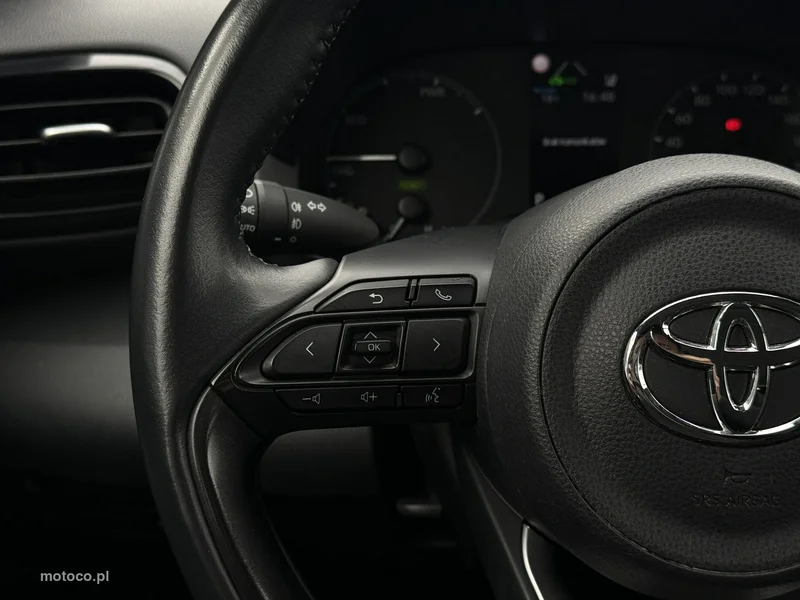 Toyota Yaris XP210 25