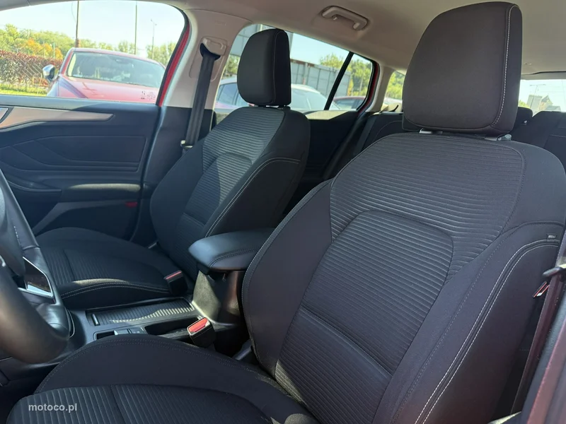 Ford Focus IV 10