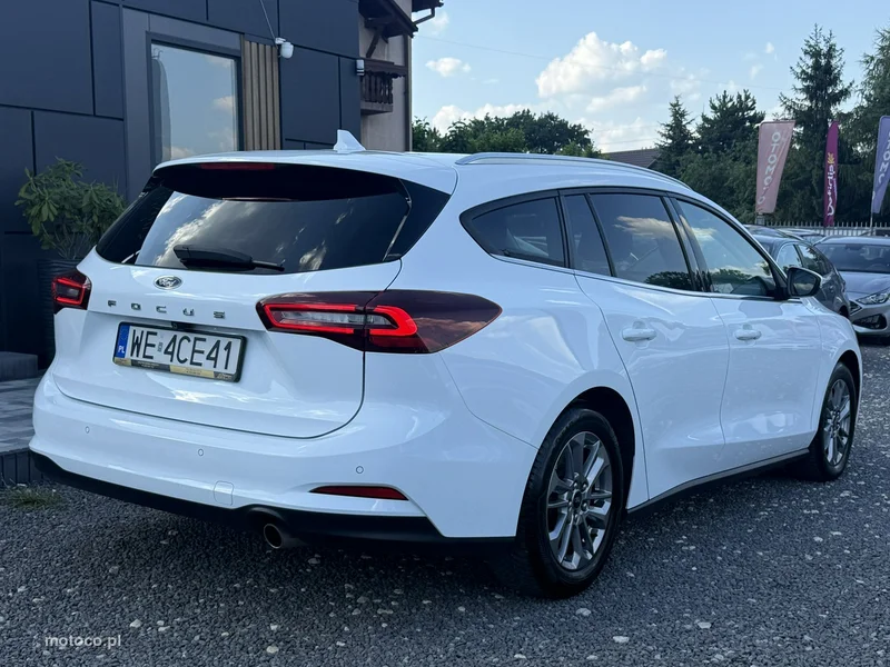 Ford Focus IV 10