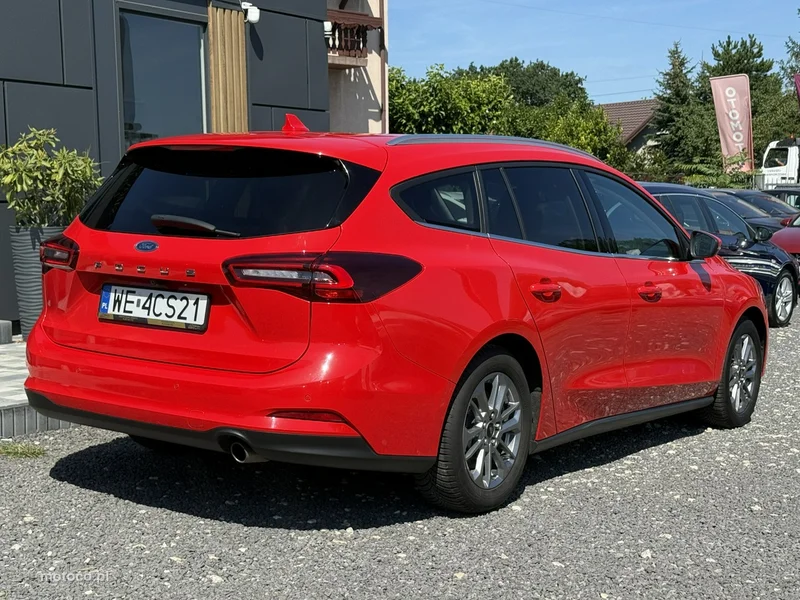 Ford Focus IV 10