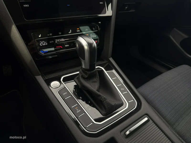 Volkswagen Passat B8 24