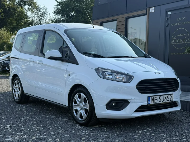 Ford Tourneo Courier 3