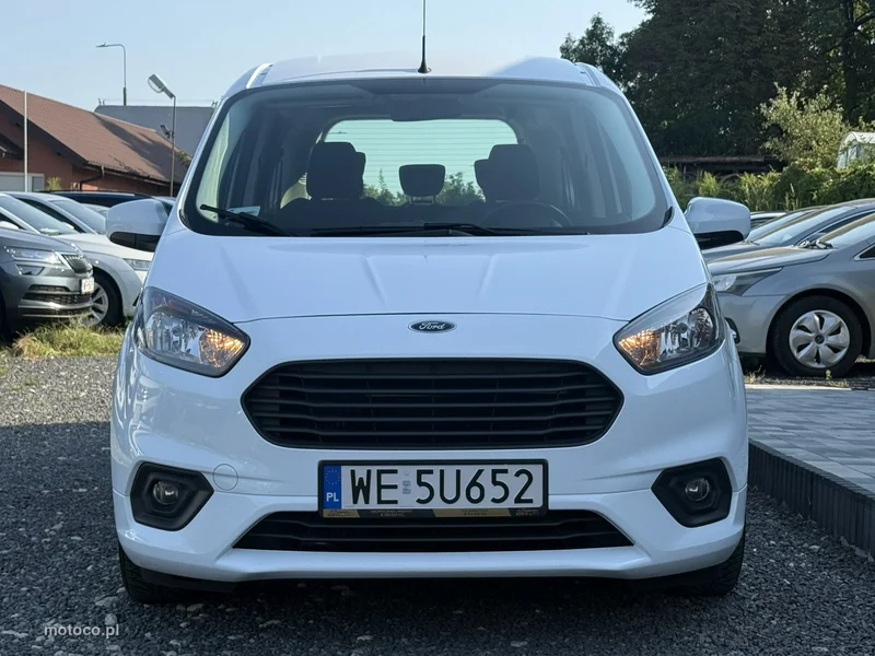 Ford Tourneo Courier 4