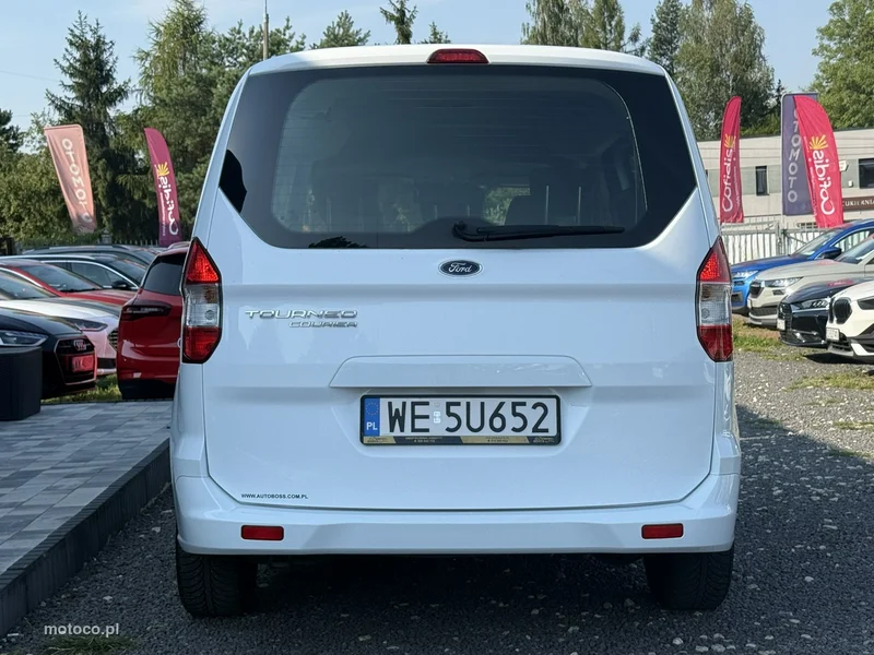 Ford Tourneo Courier 7