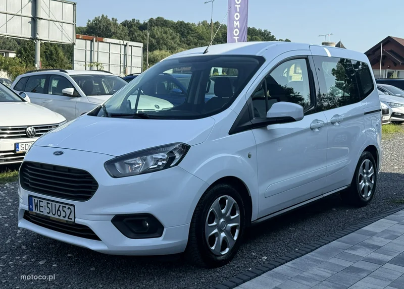 Ford Tourneo Courier 4