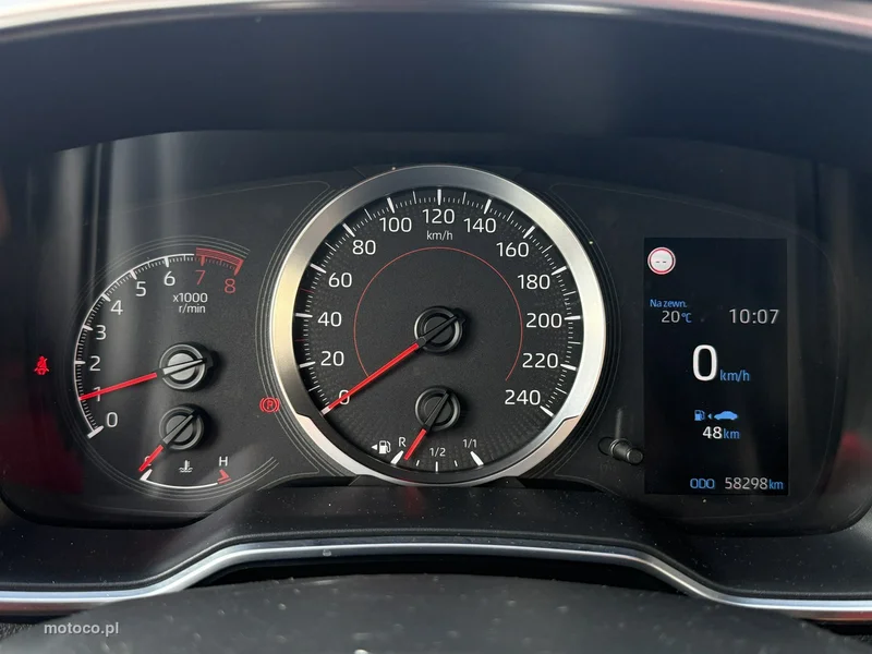 Toyota Corolla E210 10