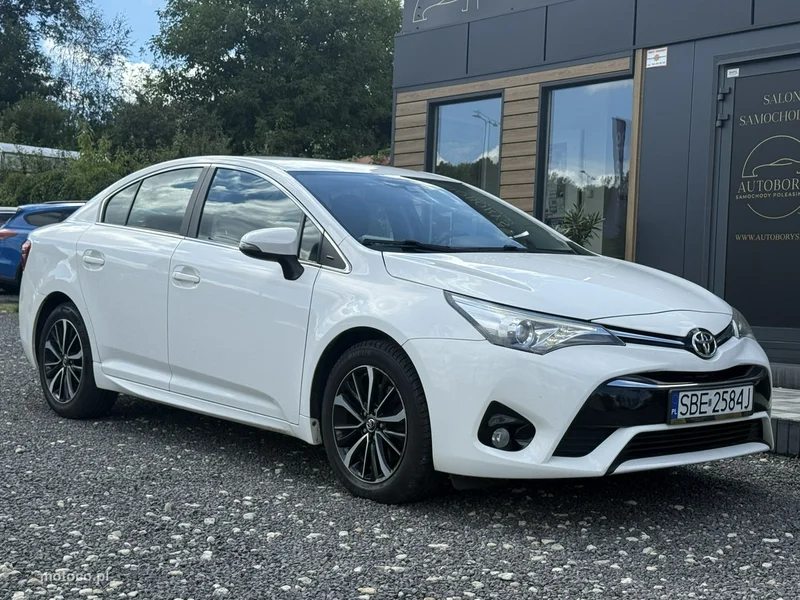 Toyota Avensis T27 2