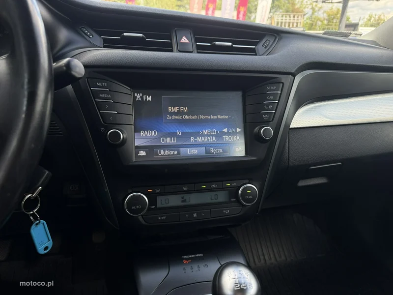 Toyota Avensis T27 20