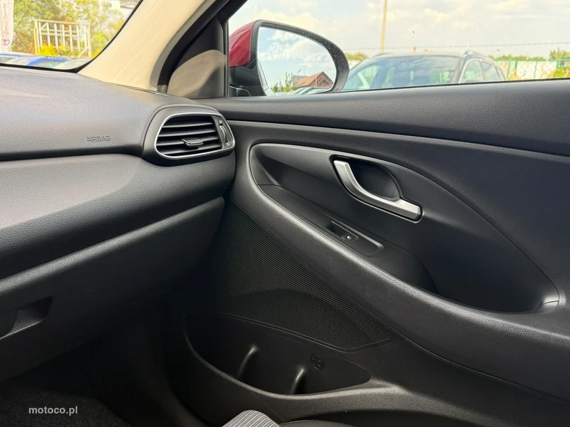 Hyundai i30 27