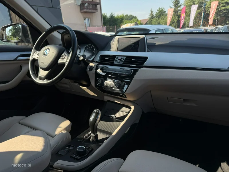 BMW X1 F48 15