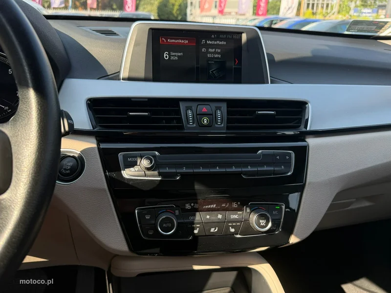 BMW X1 F48 23
