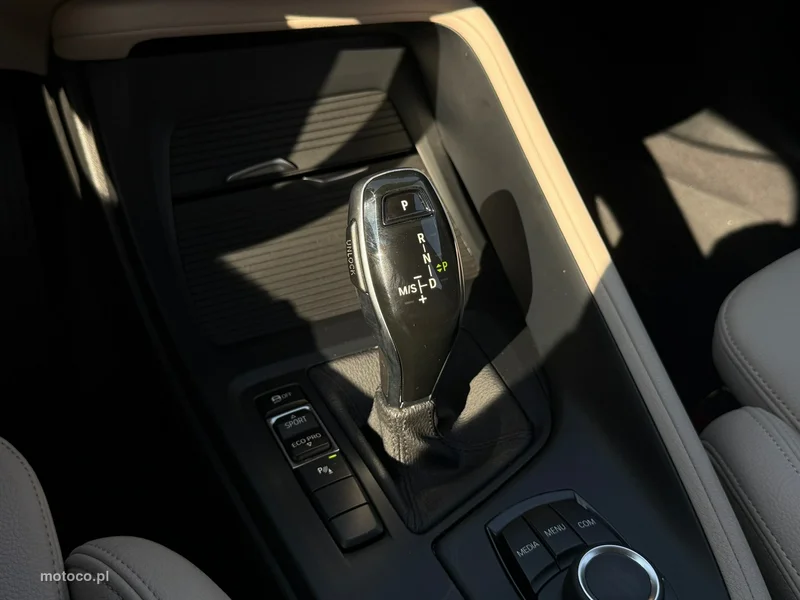 BMW X1 F48 27