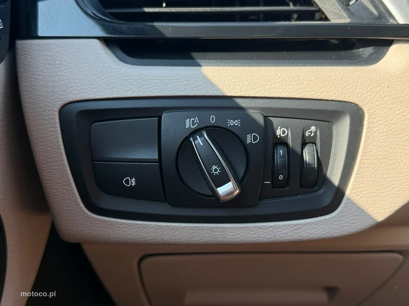 BMW X1 F48 31