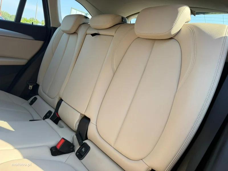 BMW X1 F48 32
