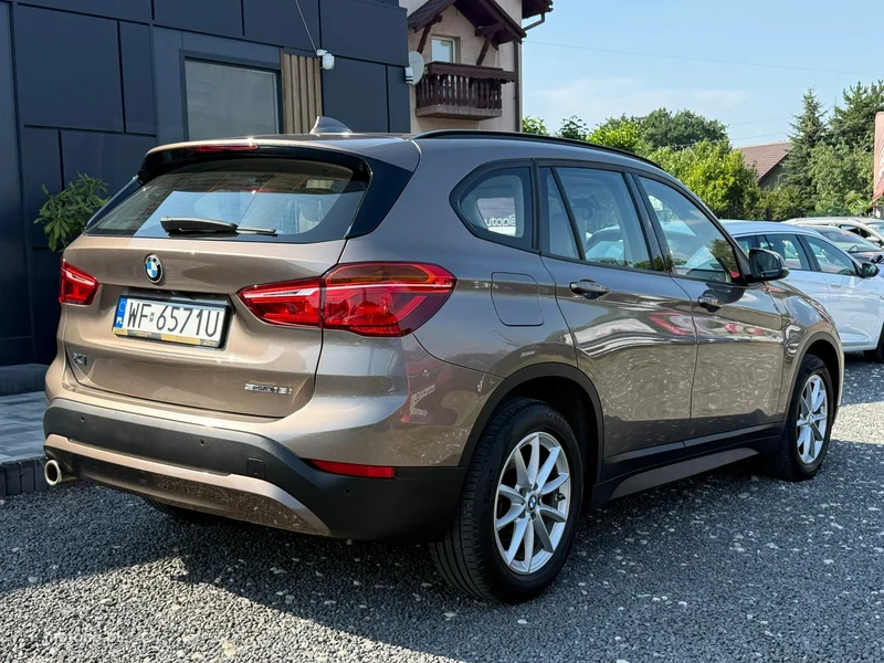 BMW X1 F48 10
