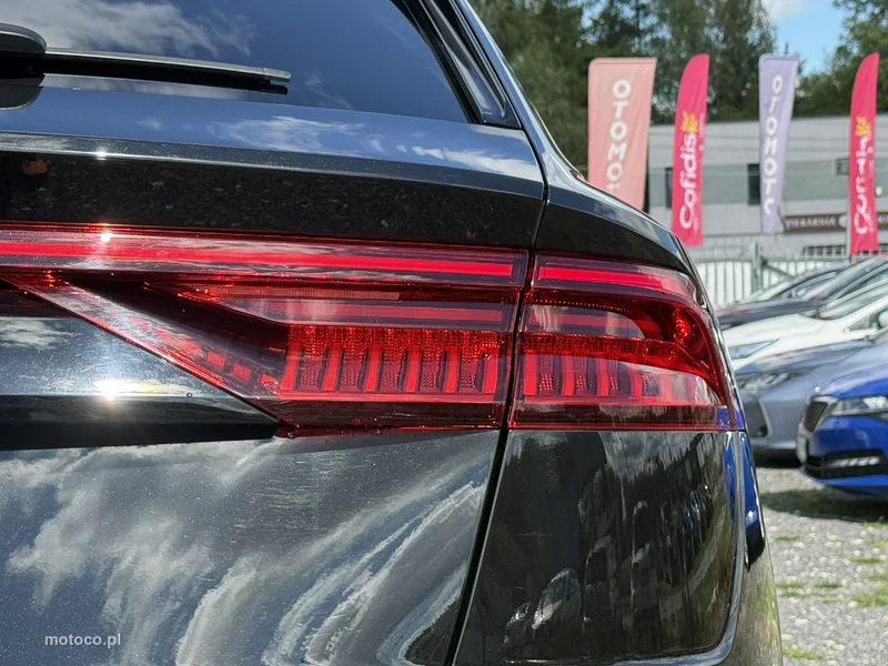 Audi Q8 4M 8