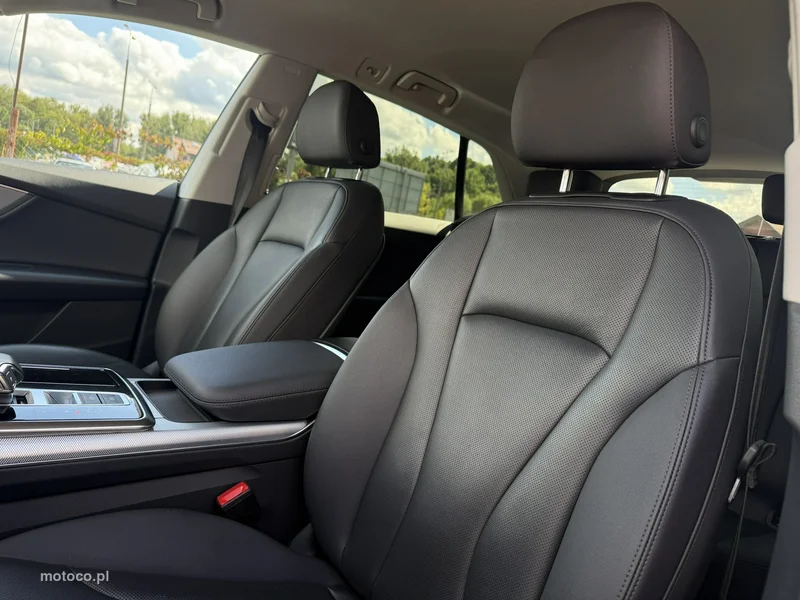 Audi Q8 4M 10