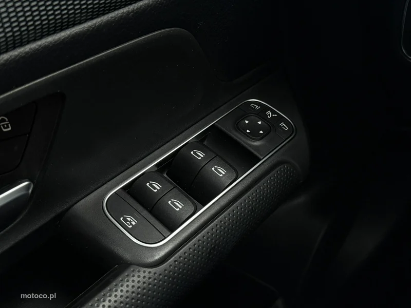 Mercedes-Benz GLB X247 24